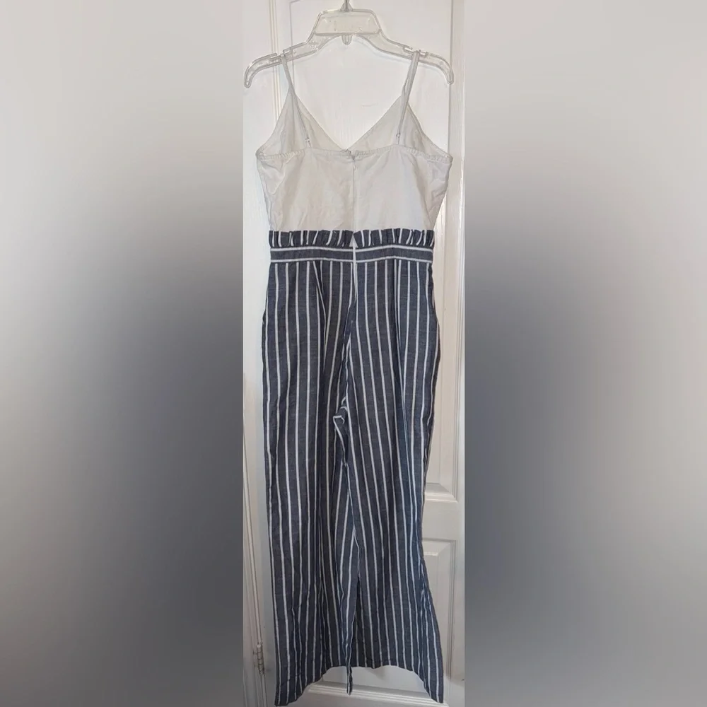 Lydelle Navy & White Striped Jumpsuit Size M